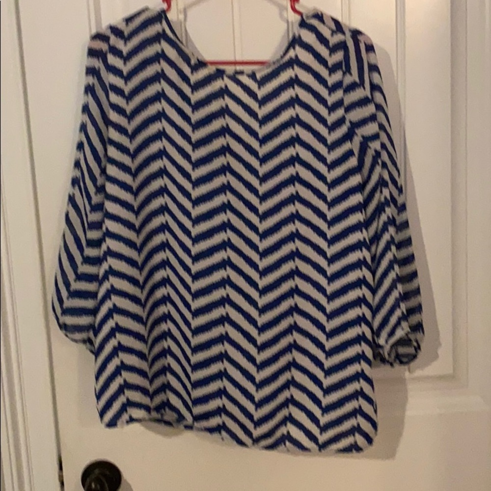 Blue and white top